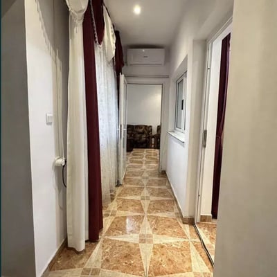 Langzeitmiete eines 3-Zimmer-Hauses mit 100 m² in Stadionul Farul / Faleza Nord, Constanța, Rumänien