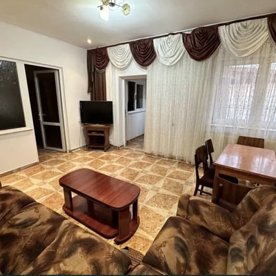 Long-term rental of 3-room house 100 m² in Stadionul Farul / Faleza Nord, Constanța, Romania