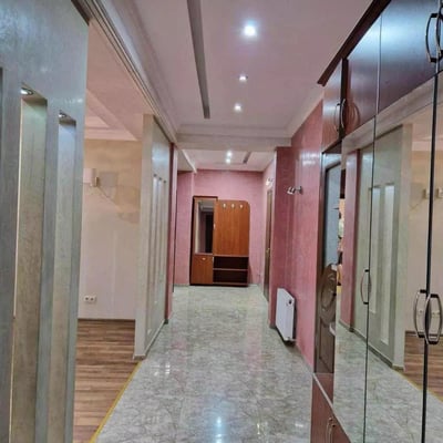 Long-term rental of 3-room apartment 155 m² on Chavchavadze Street, Batumi, Georgia