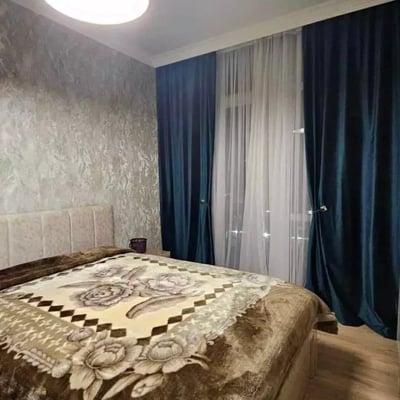 Alquiler a largo plazo de apartamento de 3 habitaciones 80 m², Batumi, Georgia