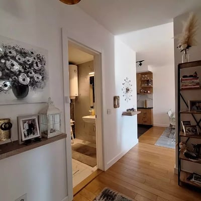 Langzeitmiete einer 3-Zimmer-Wohnung mit 65 m² in Neu-Belgrad, Serbien