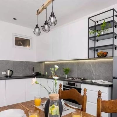 Langzeitmiete einer 2-Zimmer-Wohnung mit 44 m² im Zentrum von Krakau, Polen