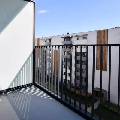 Длительная аренда 4-комнатной квартиры 78 м² в районе Śródmieście, Краков, Польша