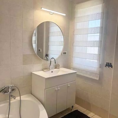 Alquiler a largo plazo de apartamento de 2 habitaciones 80 m², Brașov, Rumanía