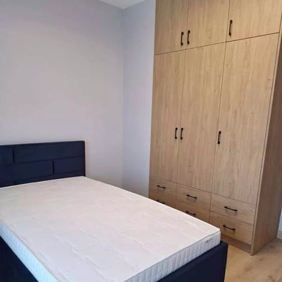 Langzeitmiete einer 4-Zimmer-Wohnung mit 78 m² im Zentrum von Krakau, Polen