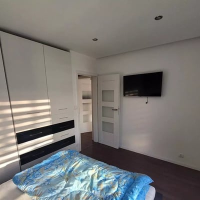 Langzeitmiete einer 3-Zimmer-Wohnung mit 70 m² in Krakau, Polen