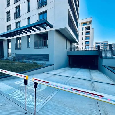 Location longue durée d’un appartement 2 pièces à Brașov, Roumanie