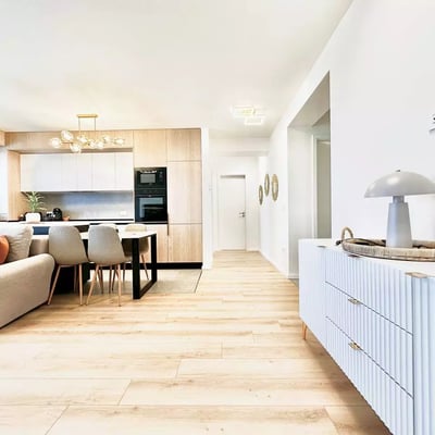 Alquiler a largo plazo de departamento de 2 habitaciones en Brașov, Rumanía