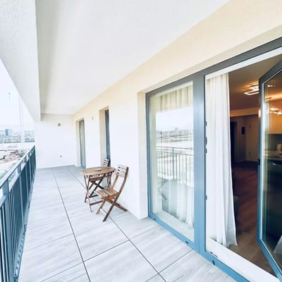 Location longue durée d’un appartement 2 pièces à Brașov, Roumanie