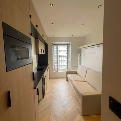 Long-term rental of 15 m² studio with balcony in Paris 7th district, France