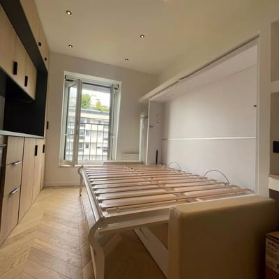 Long-term rental of 15 m² studio with balcony in Paris 7th district, France