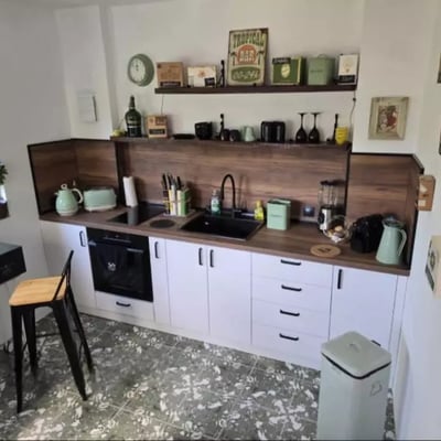 Alquiler a largo plazo de piso de 4 habitaciones en el centro de Varna, Bulgaria