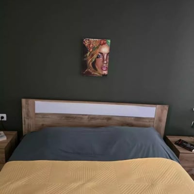 Long-term rental of 4-room apartment in the center of Varna, Bulgaria