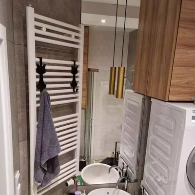 Location longue durée d’un appartement de 40 m² dans le quartier Kępa Mieszczańska, Wrocław, Pologne