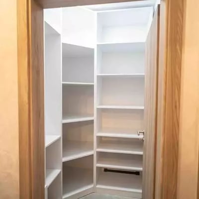 Location longue durée d’un appartement studio 2 pièces dans le quartier Tractorul, Brașov, Roumanie