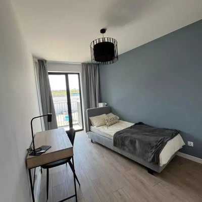 Langzeitmiete einer 4-Zimmer-Wohnung mit 98 m² in Krakau, Polen