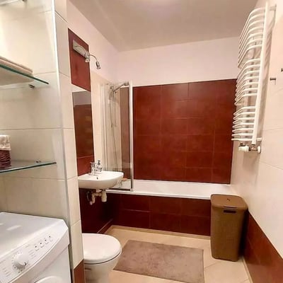 Location longue durée d’un appartement 3 pièces de 54 m², Grabiszyn, Wrocław, Pologne