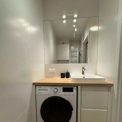Location longue durée d’un appartement 2 pièces 32 m², quartier Jagodno, Wrocław, Pologne