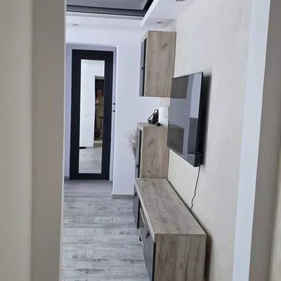 Long-term rental of 2-room apartment 55 m², Faleza Sud, Constanța, Romania