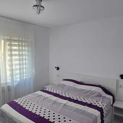 Alquiler a largo plazo de piso de 2 habitaciones 55 m², Faleza Sud, Constanza, Rumanía