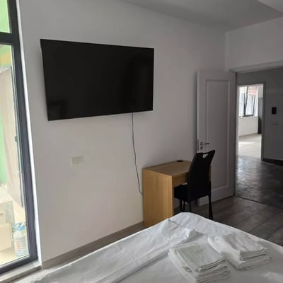 Long-term rental of 3-room apartment 70 m², Campus, Constanța, Romania
