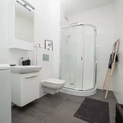 Location longue durée d’un appartement 2 pièces 44 m², Stare Miasto, Cracovie, Pologne