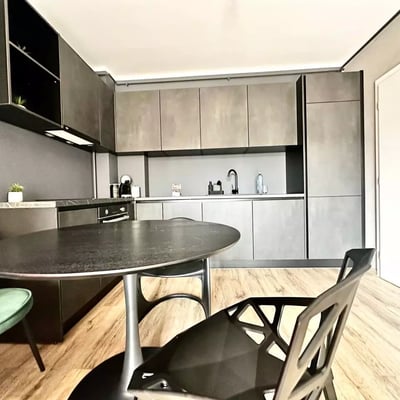 Location longue durée d’un appartement 2 pièces — quartier Tracturu, Brașov, Roumanie