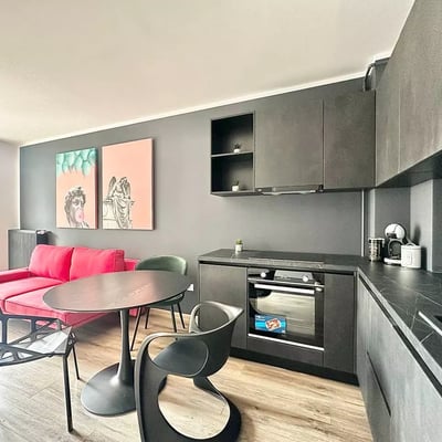 Location longue durée d’un appartement 2 pièces — quartier Tracturu, Brașov, Roumanie