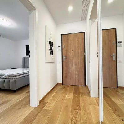 Location longue durée d’un appartement 2 pièces — Urban Plaza, Brașov, Roumanie