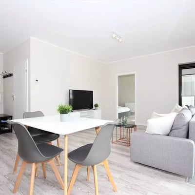 Langzeitmiete einer 2-Zimmer-Wohnung 44 m² — Breslau, Polen