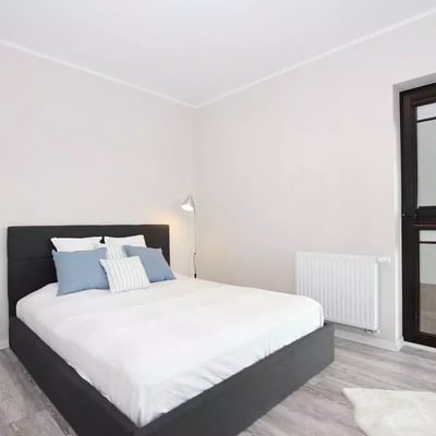 Langzeitmiete einer 2-Zimmer-Wohnung 44 m² — Breslau, Polen