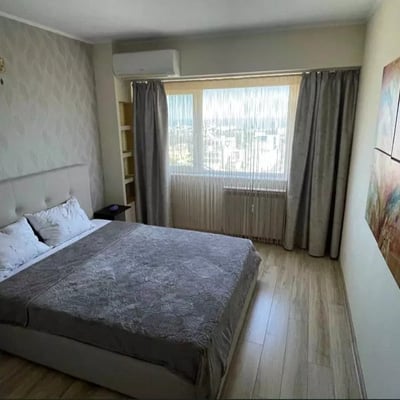 Long-term rental of 3-room apartment 77 m² — Tomis Mall, Constanța, Romania
