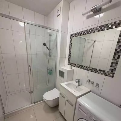 Langfristige Miete einer 2-Zimmer-Wohnung mit 44 m² im Viertel Tarnogaj, Breslau, Polen