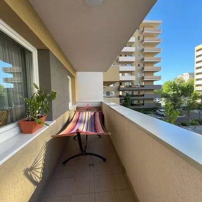 Location longue durée d’un appartement 3 pièces, Urban Plaza, Brașov, Roumanie