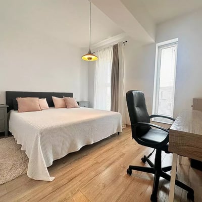 Alquiler a largo plazo de un ático de 3 ambientes en Brașov, Rumania