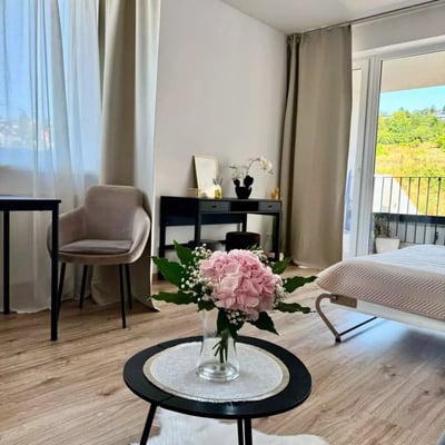 Langfristige Miete einer 1-Zimmer-Wohnung 38 m² im Stadtteil Nové Mesto, Bratislava, Slowakei