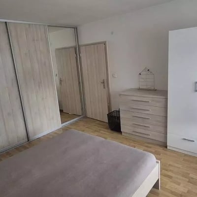 Langfristige Miete einer 4-Zimmer-Wohnung 100 m² in Bratislava, Slowakei