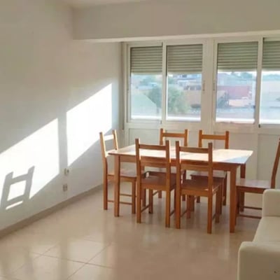 Долгосрочная аренда квартиры с 3 спальнями 87 м² в районе Торревьеха, Испания