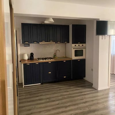 Location longue durée d’un appartement 2 pièces 50 m², Constanța, Roumanie