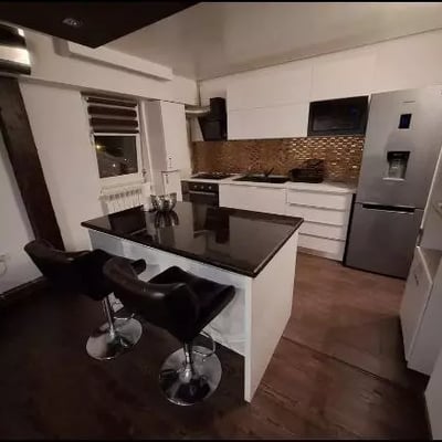 Long-term rent of 3-room apartment 70 m² in Tomis III district, Constanta, Romania