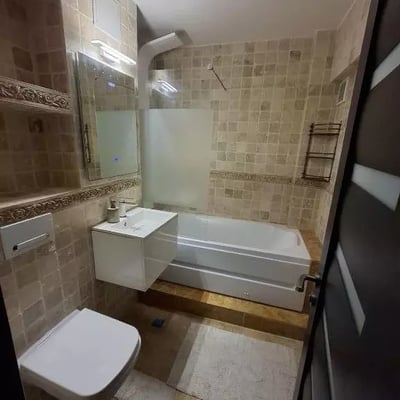 Долгосрочная аренда 3-комнатной квартиры 70 м² в районе Томис III, Констанца, Румыния