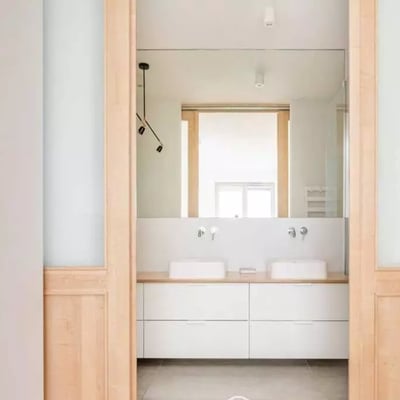 Long-term rent of a 4-room apartment 116 m² in Mokotów district, Warsaw, Poland