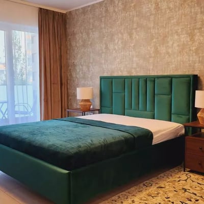 Alquiler a largo plazo de piso de 1 habitación en el barrio Tractoru, Brașov, Rumanía