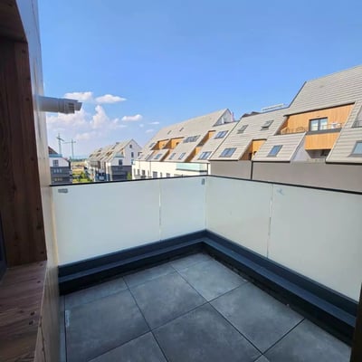 Location longue durée d’un appartement 4 pièces dans le quartier Tractoru, Brașov, Roumanie