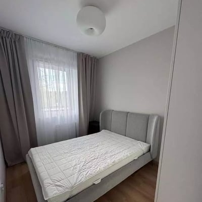 Langzeitmiete: 3-Zimmer-Wohnung, 35 m² im Stadtteil Ołtaszyn, Breslau, Polen