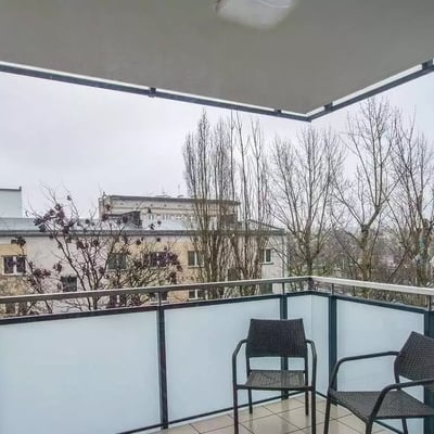 Location longue durée : appartement de 2 chambres, 54 m² dans le quartier Grabiszyn, Wrocław, Pologne