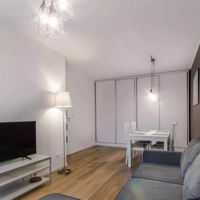 Langzeitmiete: Wohnung mit 2 Schlafzimmern, 54 m² im Stadtteil Grabiszyn, Breslau, Polen