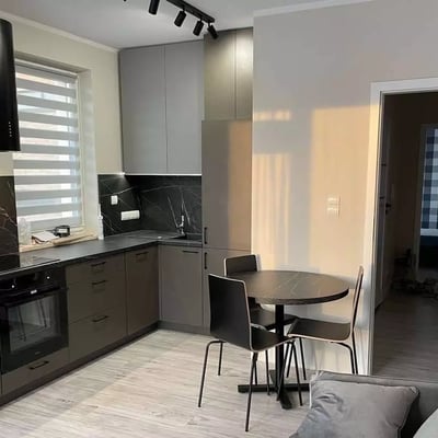 Langzeitmiete: 2-Zimmer-Wohnung 44 m² in Grabiszyn, Breslau, Polen