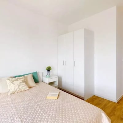 Langzeitmiete: 3-Zimmer-Wohnung 51 m² in Dębniki, Krakau, Polen