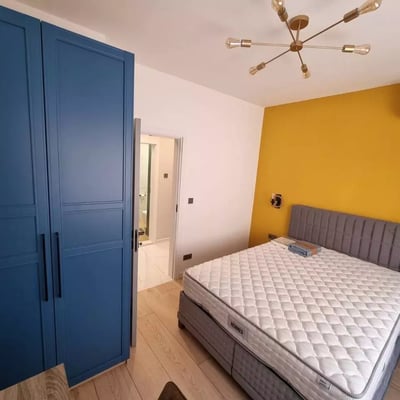 Langzeitmiete: Wohnung mit 2 Schlafzimmern 100 m² im Zentrum, Varna, Bulgarien